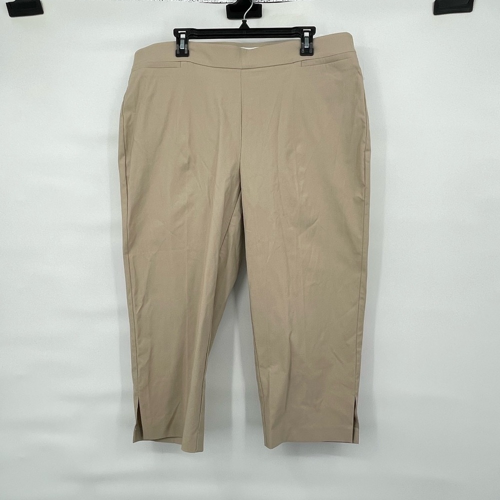 Counterparts Luxe NWT midrise crop khaki sand shell pants